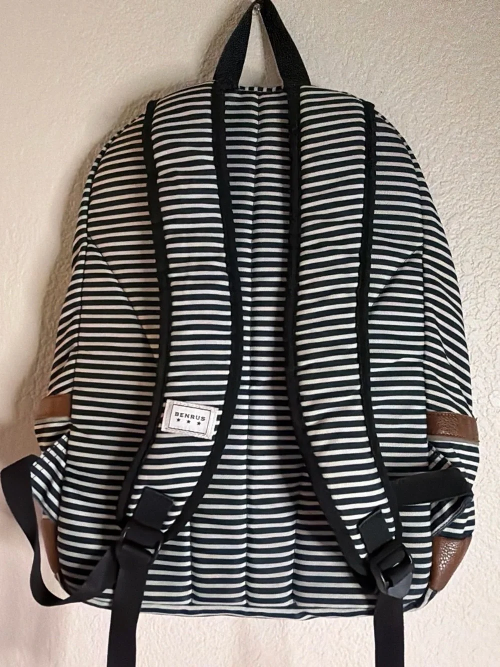 Benrus women backpack